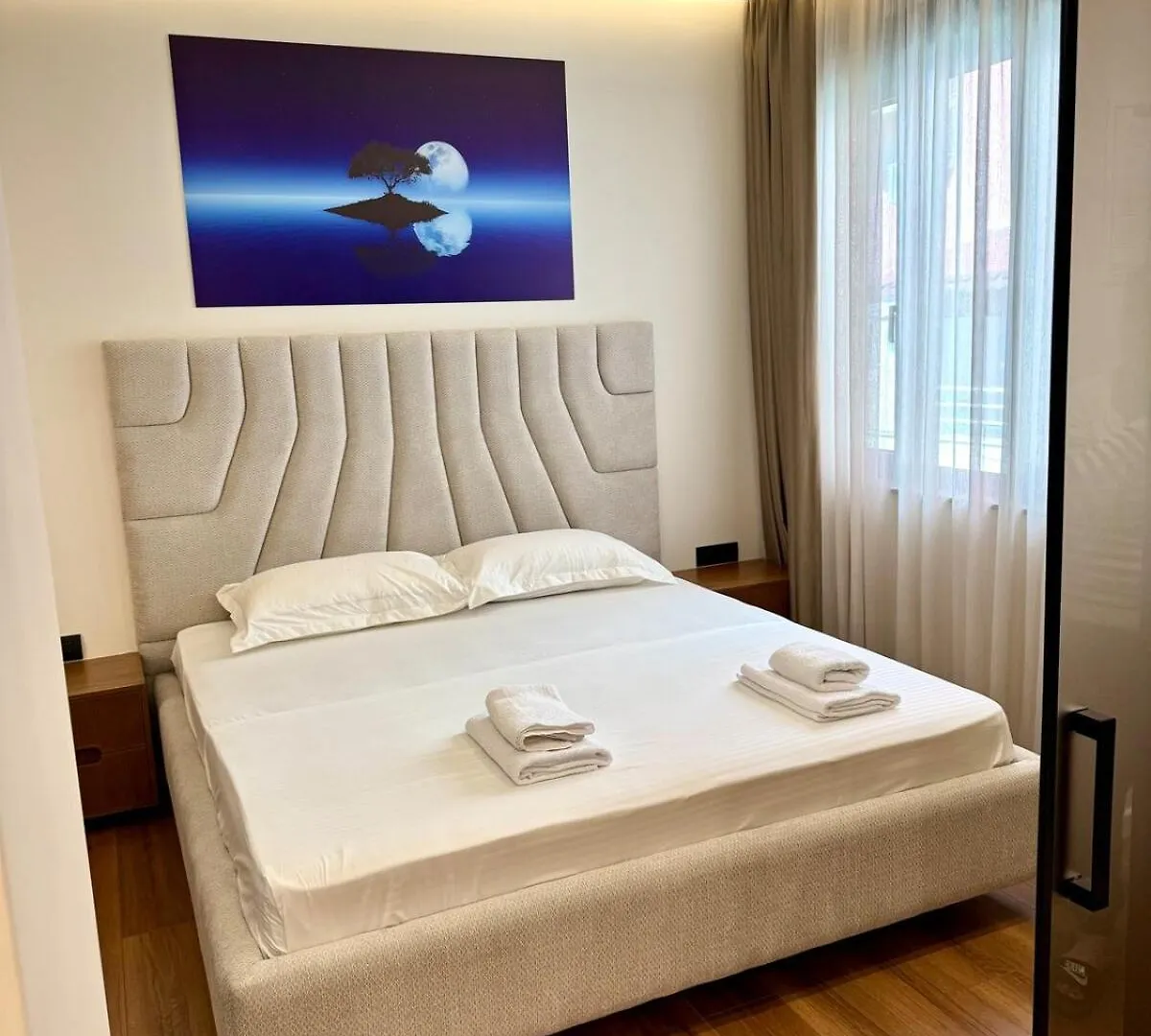 New Born Apartments Τίρανα 0*,